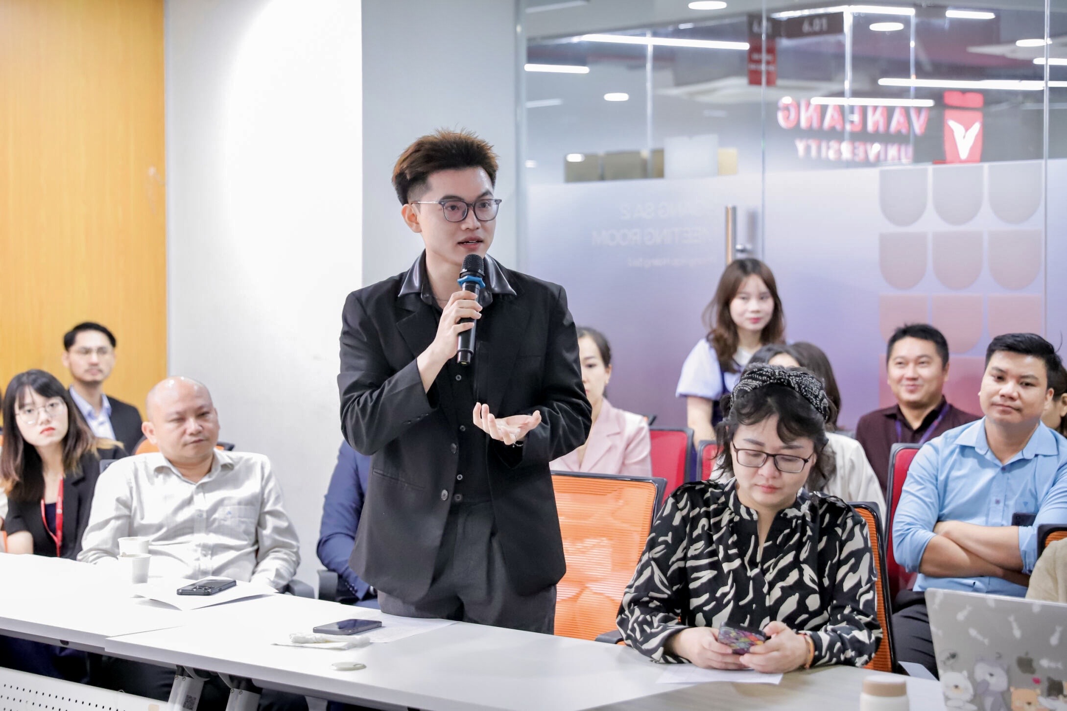 iGEM THAM DỰ BUỔI GẶP GỠ, TRAO ĐỔI VÀ KHỞI ĐỘNG HỌC PHẦN KIẾN TẬP – DỰ ÁN ĐA PHƯƠNG TIỆN