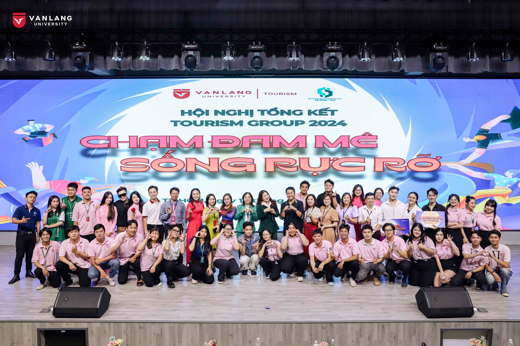 FOUNDER & CEO iGEM THAM DỰ BUỔI MÔ PHỎNG QUẢN TRỊ DOANH NGHIỆP DU LỊCH 2024 CỦA SINH VIÊN VĂN LANG